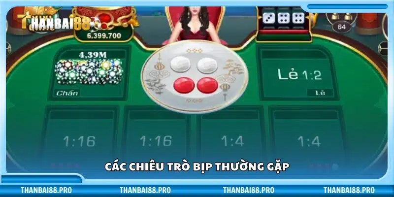 Những thủ thuật bịp phổ biến trong xóc đĩa mà bạn nên biết